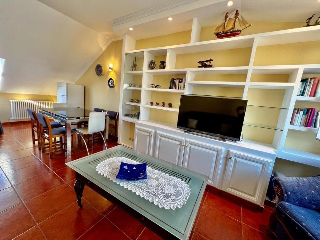 Piso Avenida Castelao Xxl Apartment อิสลา เด อาโรซา ภายนอก รูปภาพ